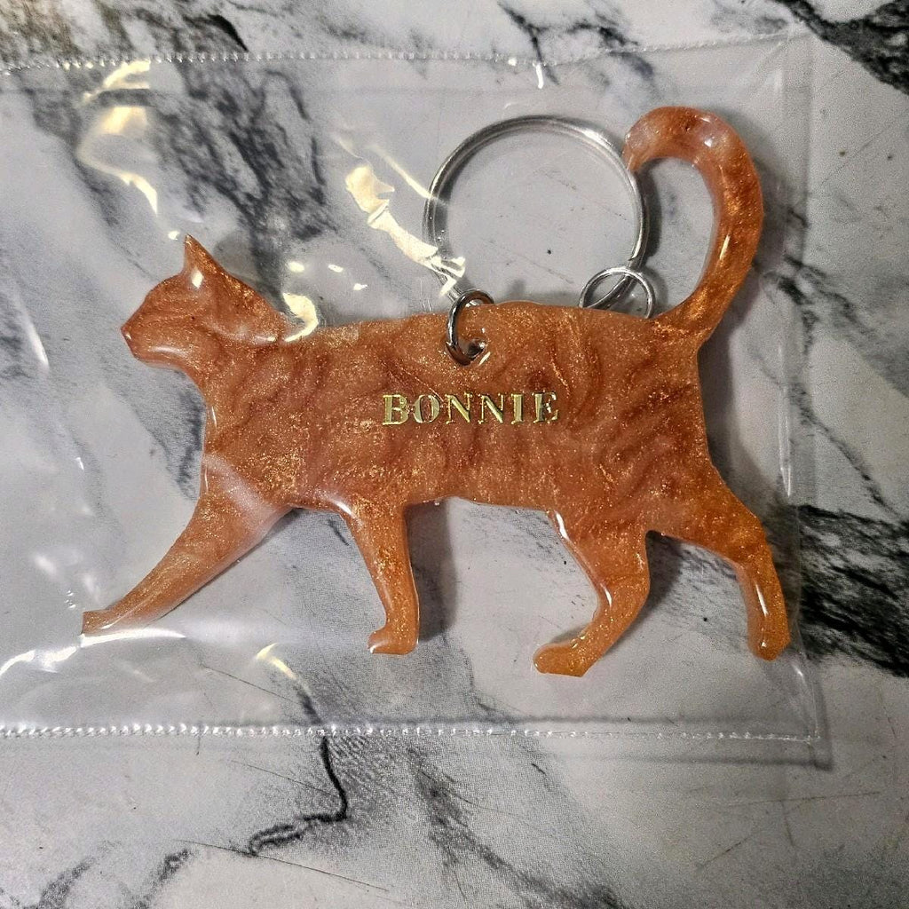 Customizable Resin CAT BREEDS - Keychain or 3D magnet (send photos or pick any color)