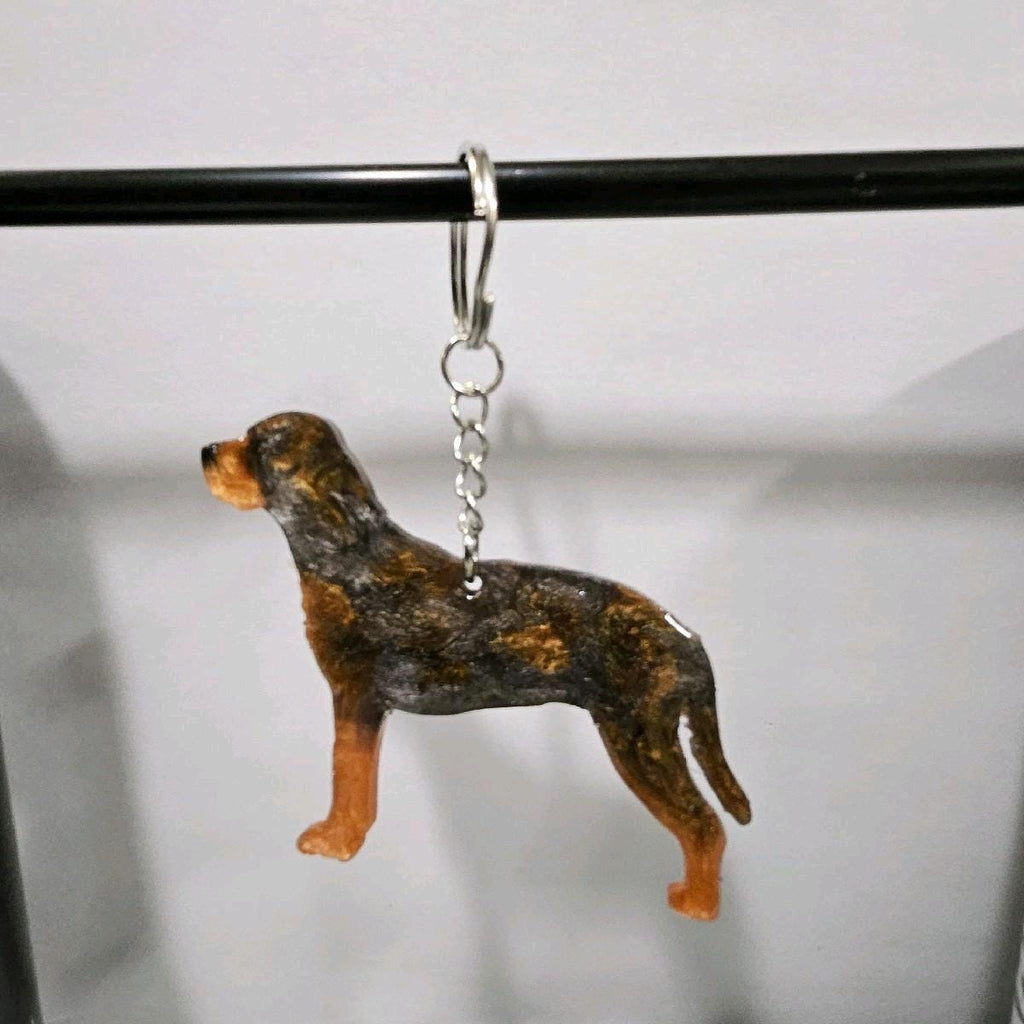 Customizable Resin Catahoula / Hunting dog- Keychain or 3D magnet (send photos or pick any color)
