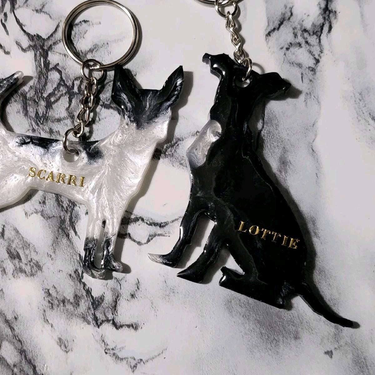 Customizable Resin Mixed Breed/General dog - Keychain or 3D magnet (send photos or pick any color)