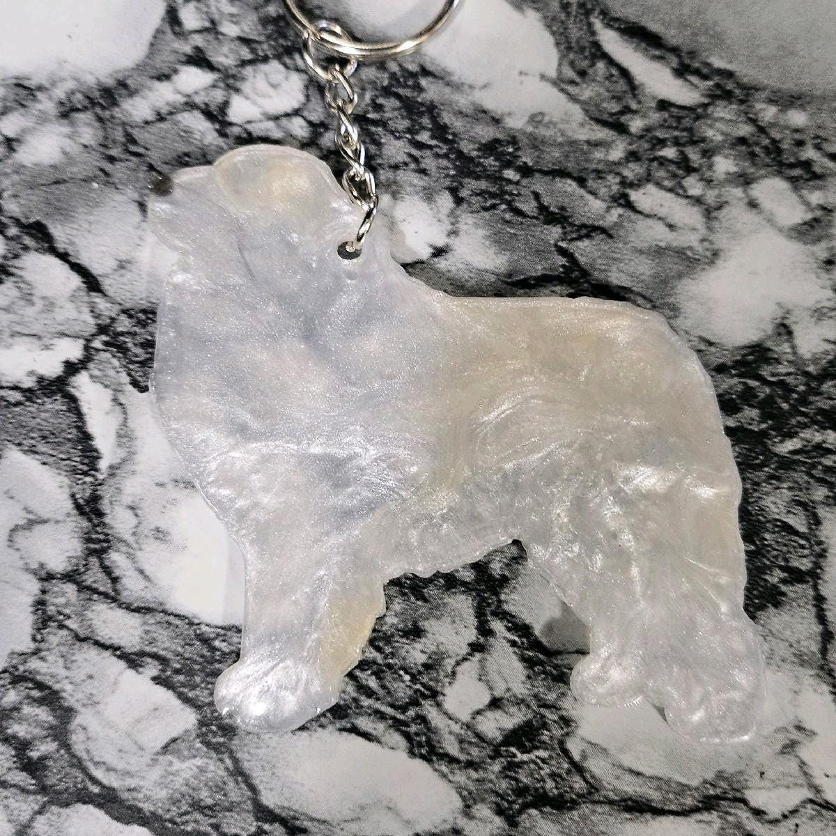 Customizable Resin Great Pyrenees - Keychain or 3D magnet (send photos or pick any color)