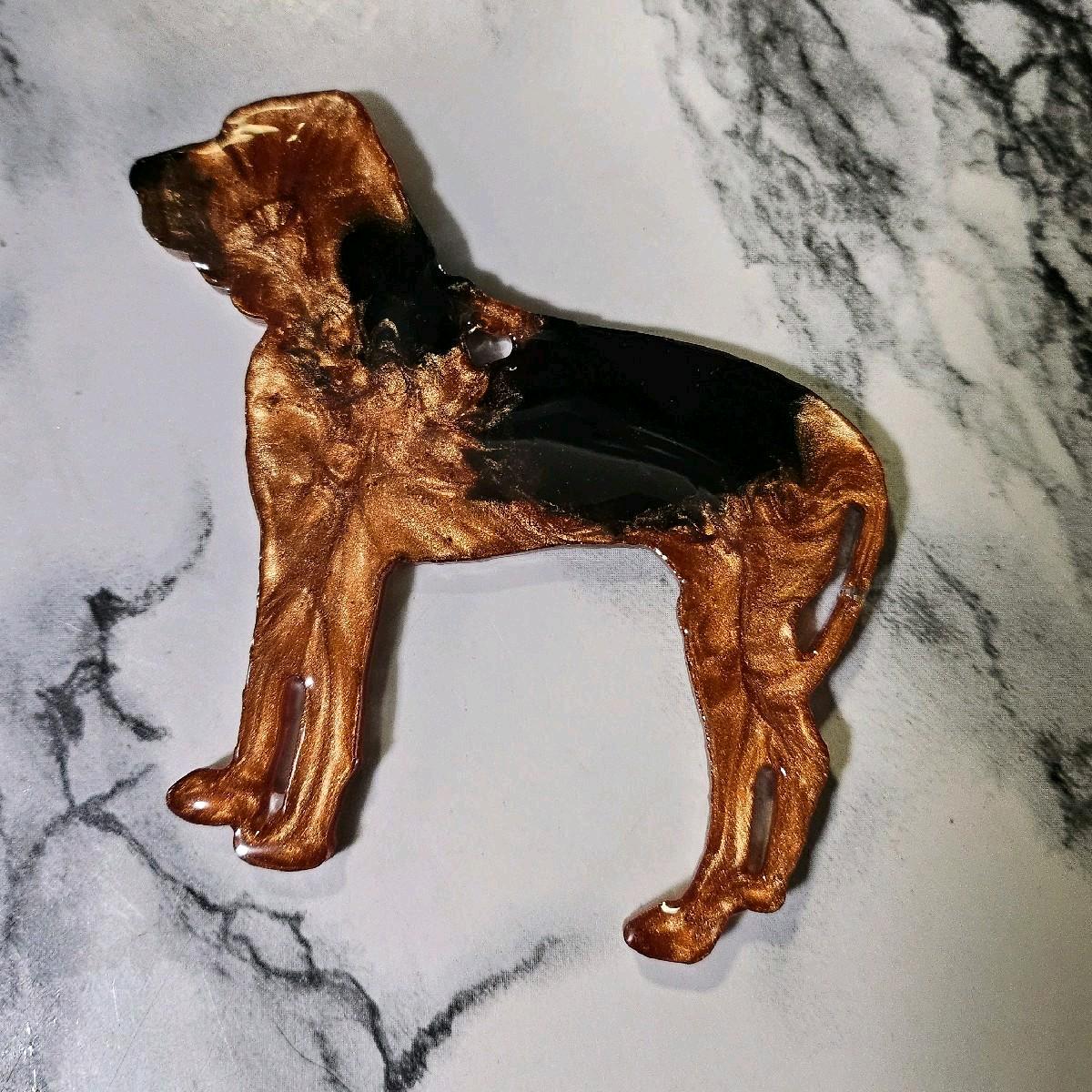 Customizable Resin Bloodhound - Keychain or 3D magnet (send photos or pick any color)