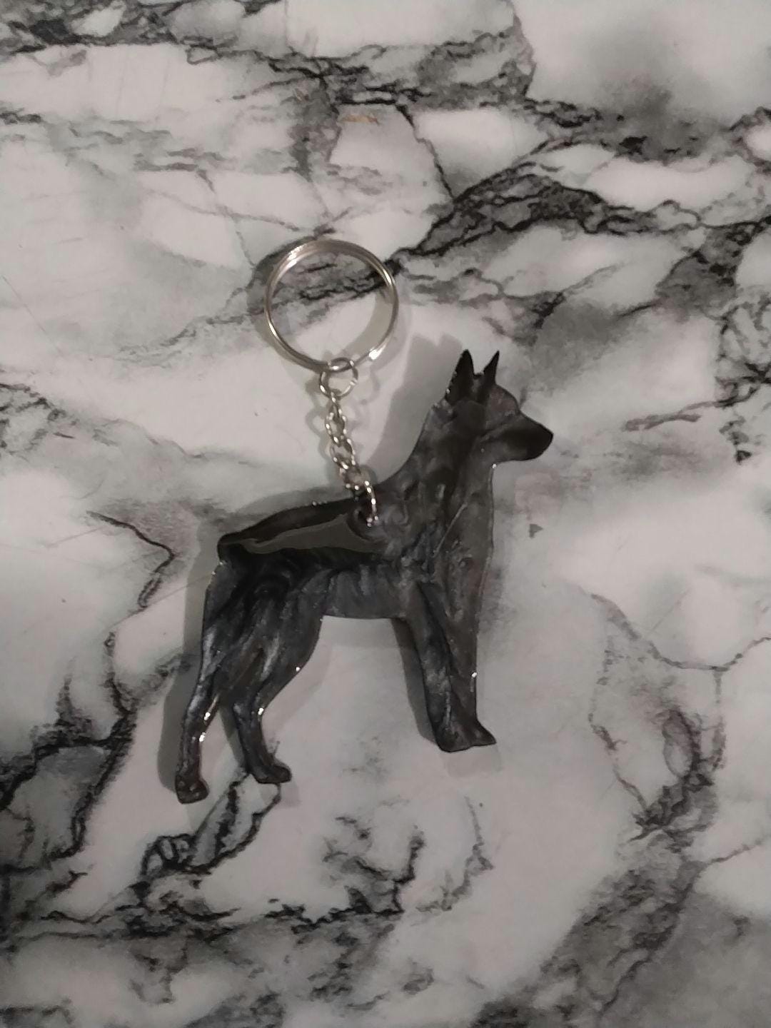 Customizable Resin Cattle dog- Stumpy - Keychain or 3D magnet (send photos or pick any color)