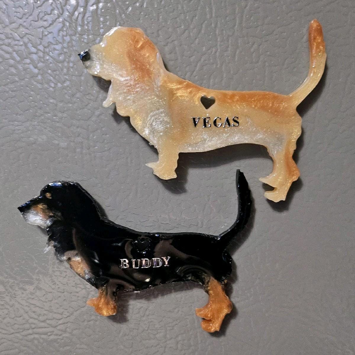 Customizable Resin Basset Hound - Keychain or 3D magnet (send photos or pick any color)