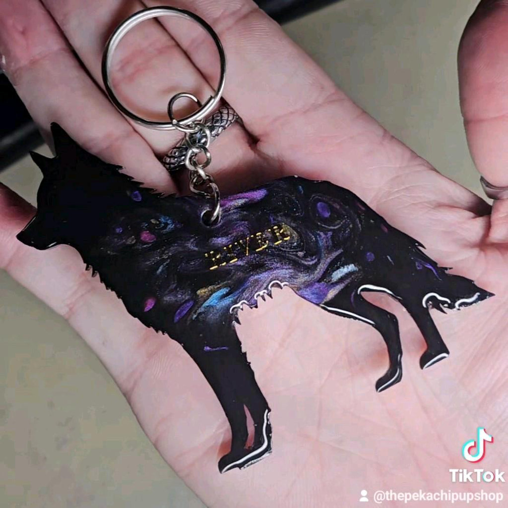 Customizable Resin - WOLF - Keychain or 3D magnet (send photos or pick any color)