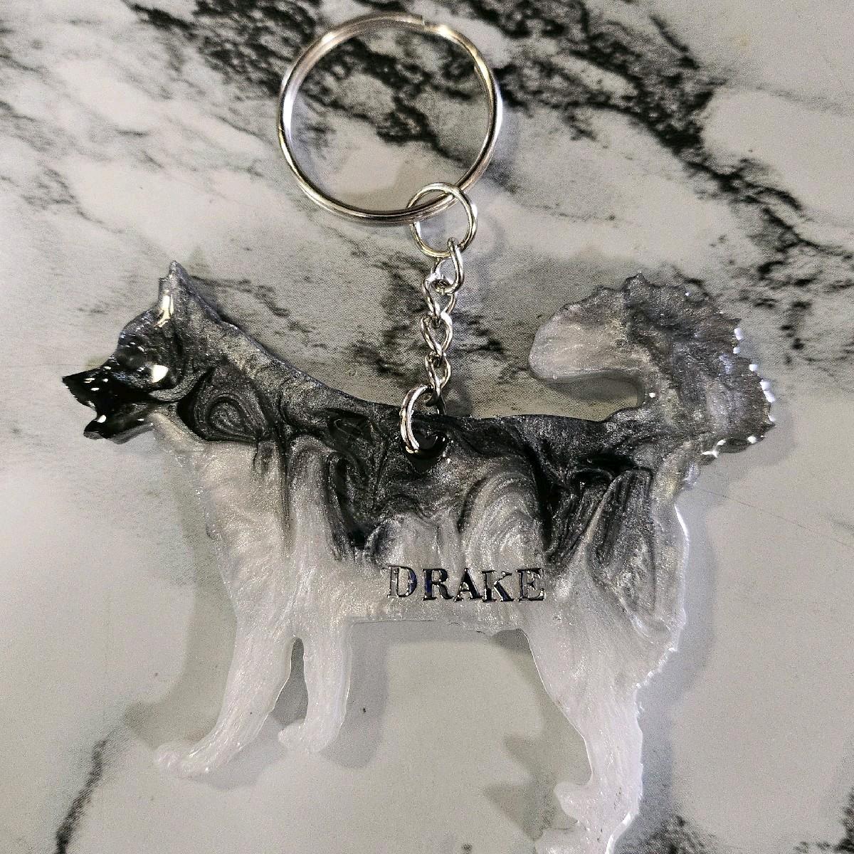 Customizable Resin Husky - Keychain or 3D magnet (send photos or pick any color)