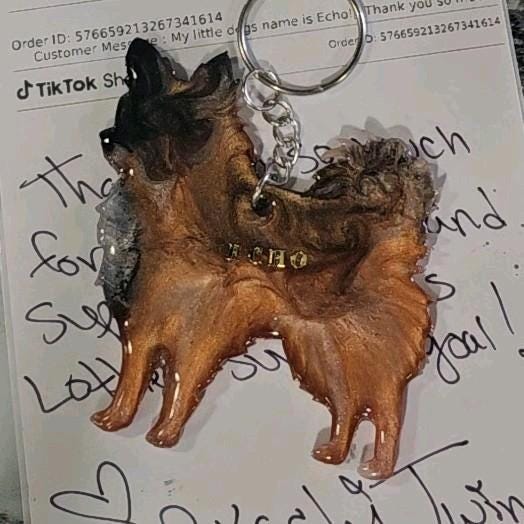 Customizable Resin Chihuahua - Keychain or 3D magnet (send photos or pick any color)